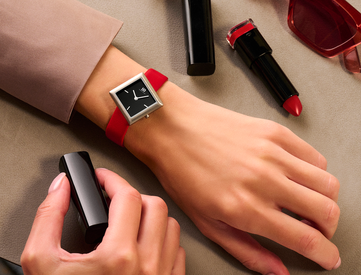 Danish Design IV24Q1286 Tilt Red Watch