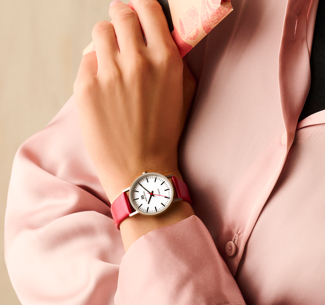 Danish Design IV19Q199 Rhine White Red Small Watch