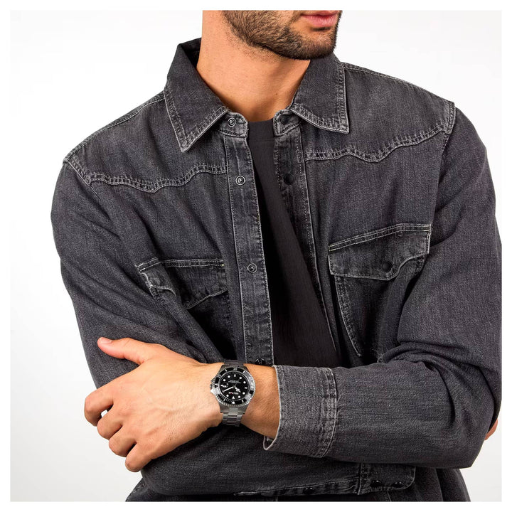 Sector R3253161058 Collection 230 Quartz Watch