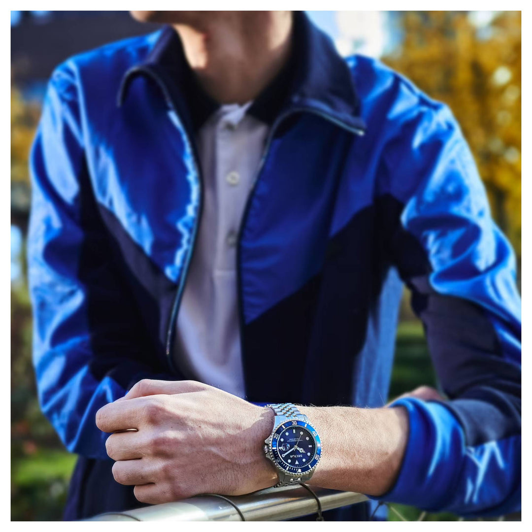 Sector R3253161053 Collection 230 Quartz Watch