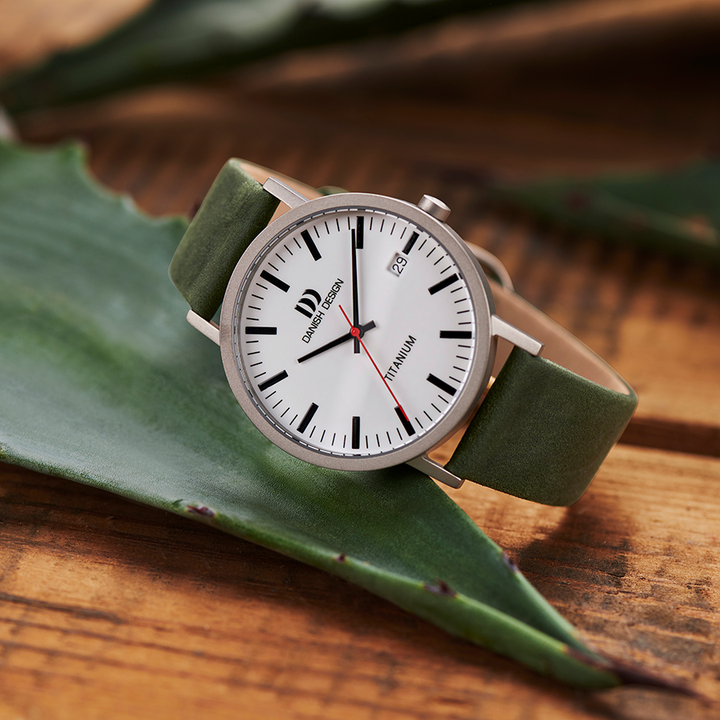 Danish Design IQ28Q1273 Rhine White Green Date Large Watch