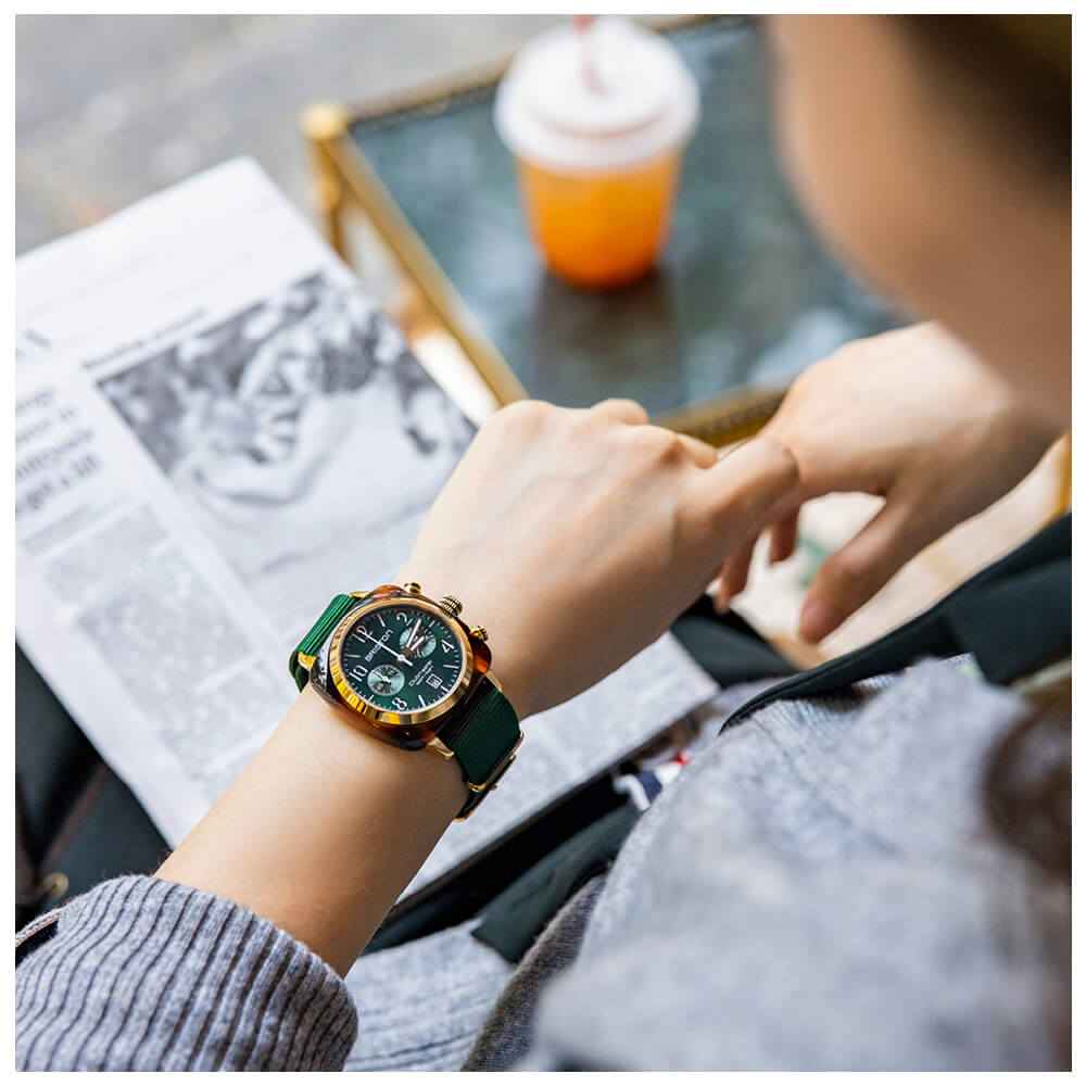 Briston Clubmaster Classic - Chrono - Gold - Vert anglais 15140.PYA.T.10.NBG Watch