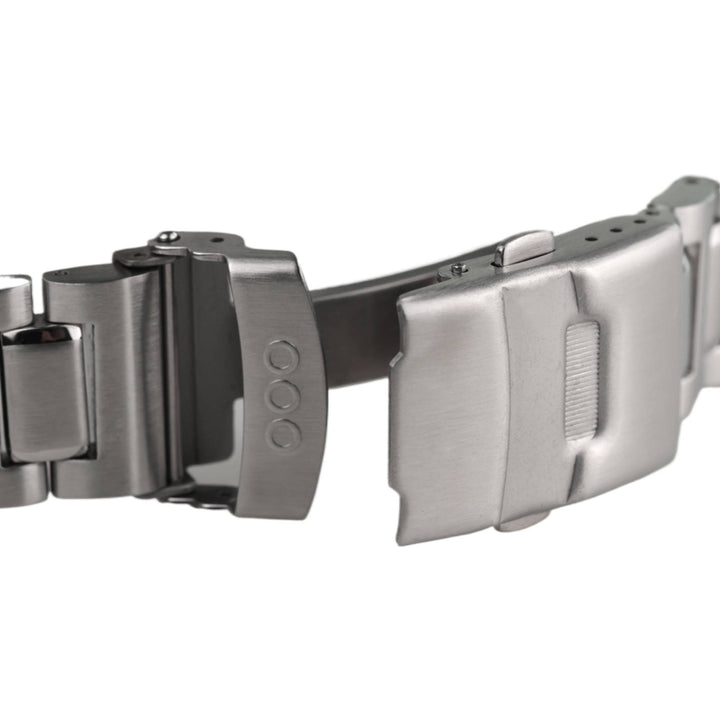 Out Of Order 001-19.LO.SS London GMT Ultra Brushed - Big Ben Watch