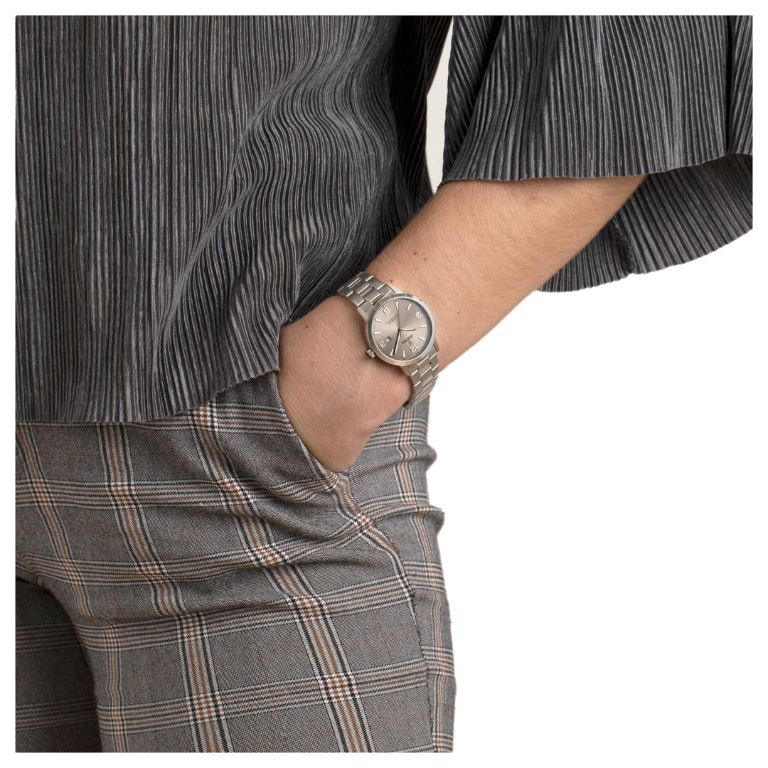 Festina F20436/2 Women's Calendar Titanium Watch